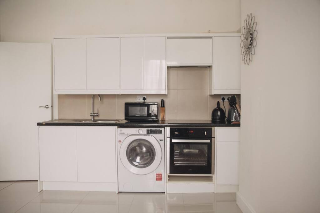 3 Bed Flat With Balcony Central Londres Exterior foto