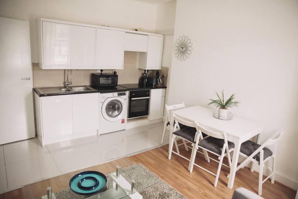 3 Bed Flat With Balcony Central Londres Exterior foto